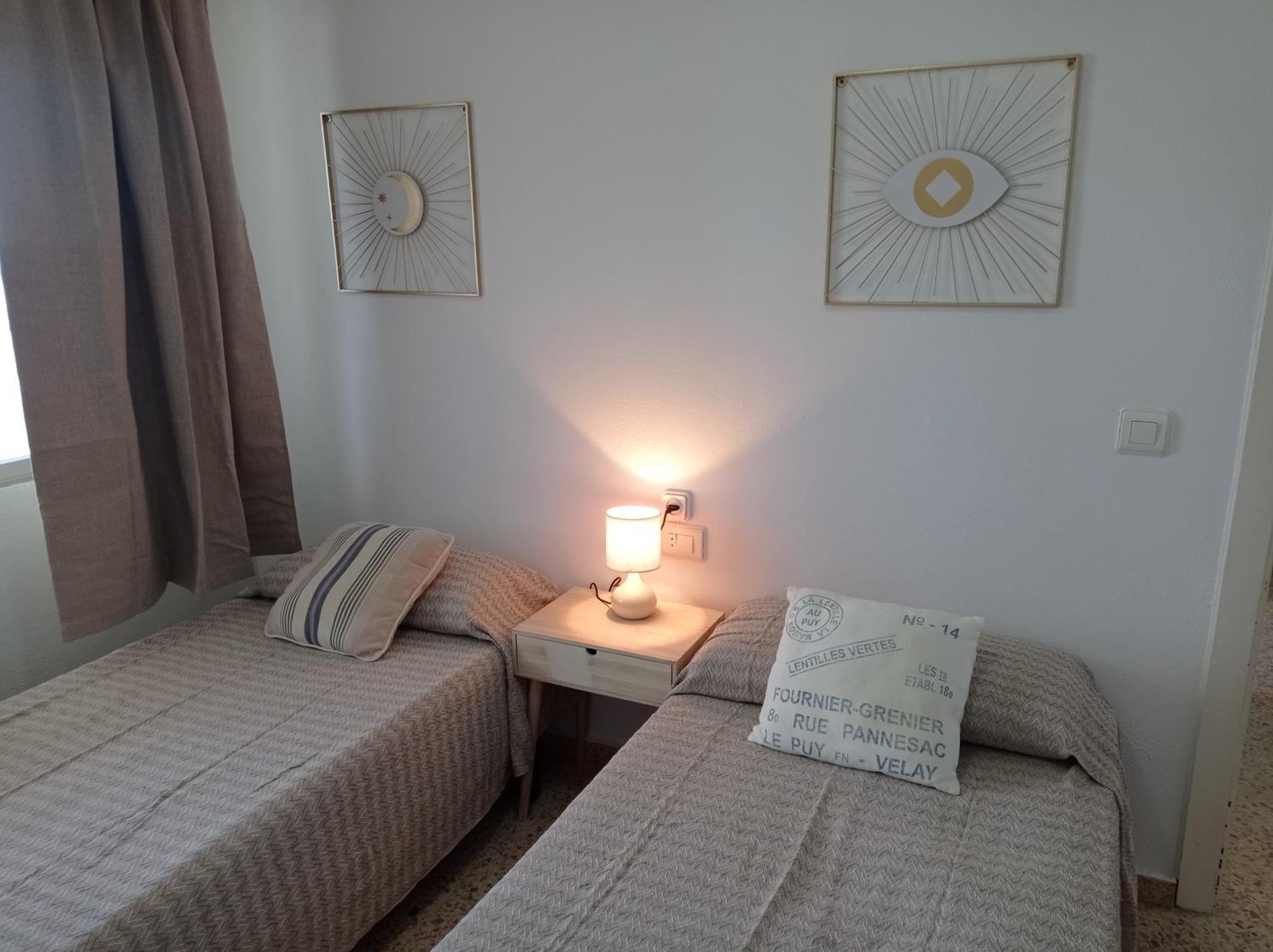 Apartamentos Infante Primera Linea - Solo Familias Serviplaya Playa de Gandia Room photo